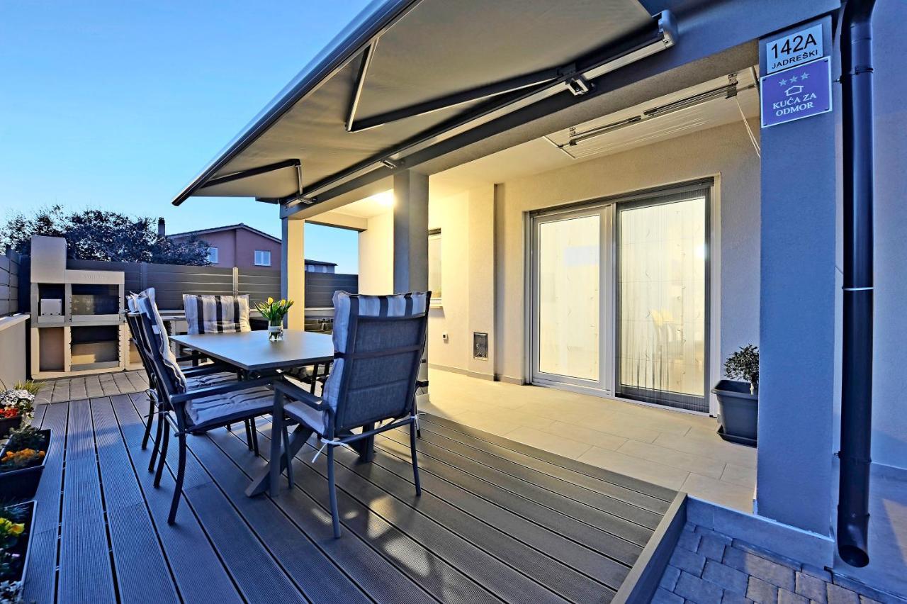 Casa Tara Three-Bedroom Holiday Home Pula Dış mekan fotoğraf