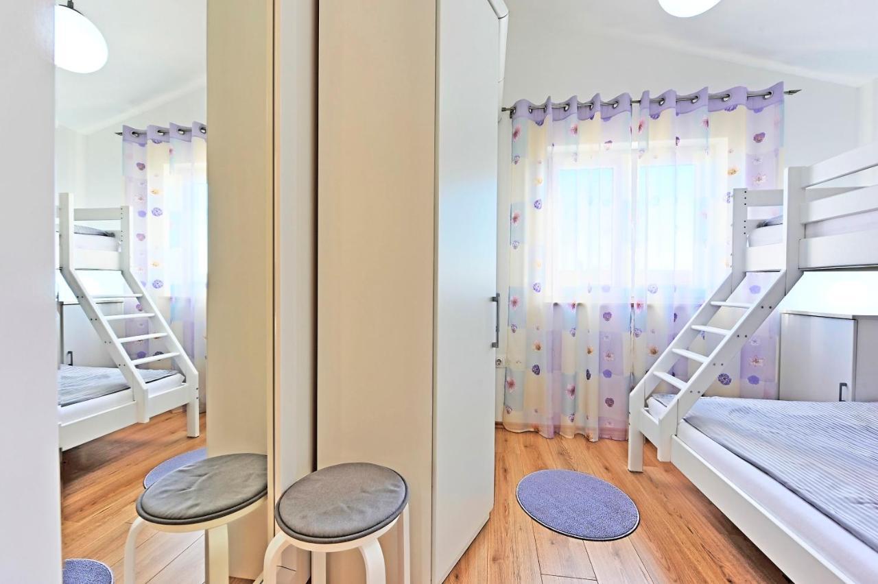 Casa Tara Three-Bedroom Holiday Home Pula Dış mekan fotoğraf