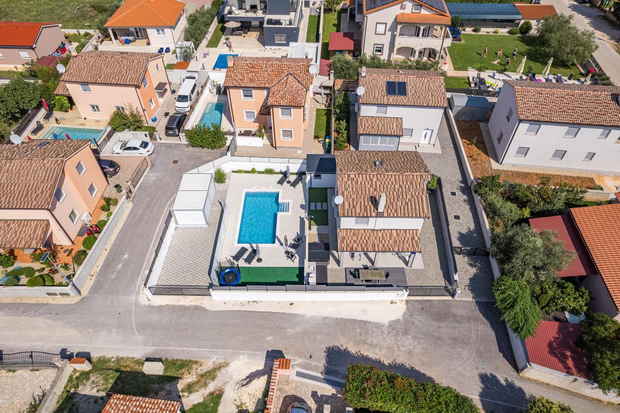 Casa Tara Three-Bedroom Holiday Home Pula Dış mekan fotoğraf